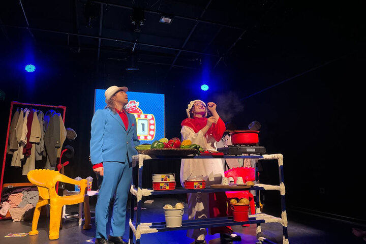 تئاتر در مرز باریک بهشت و جهنم؛ وقتی فرشته تبدیل به یک «شومن» می‌شود!