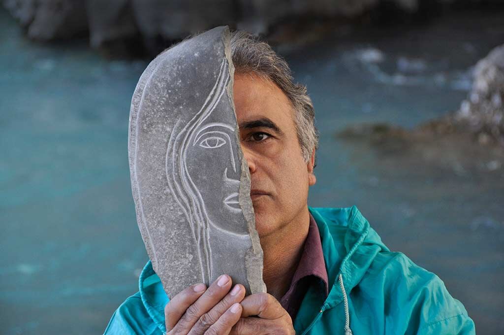 طبيعت و رمزگان تصويری در آثار مفهومی احمد نادعليان