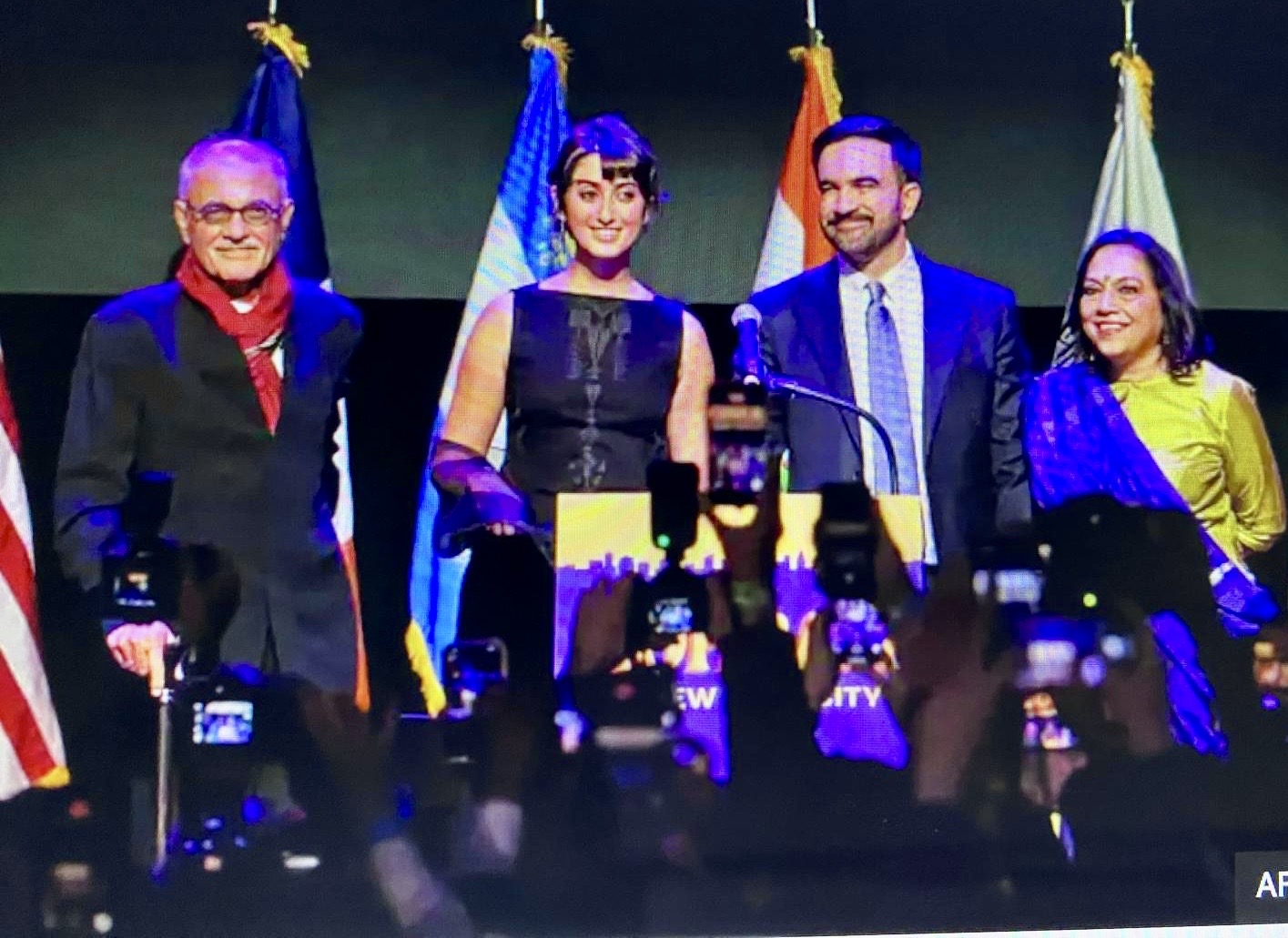 مادر شهردار جدید نیویورک ، یک فیلمساز بزرگ هندی‌تبار است!