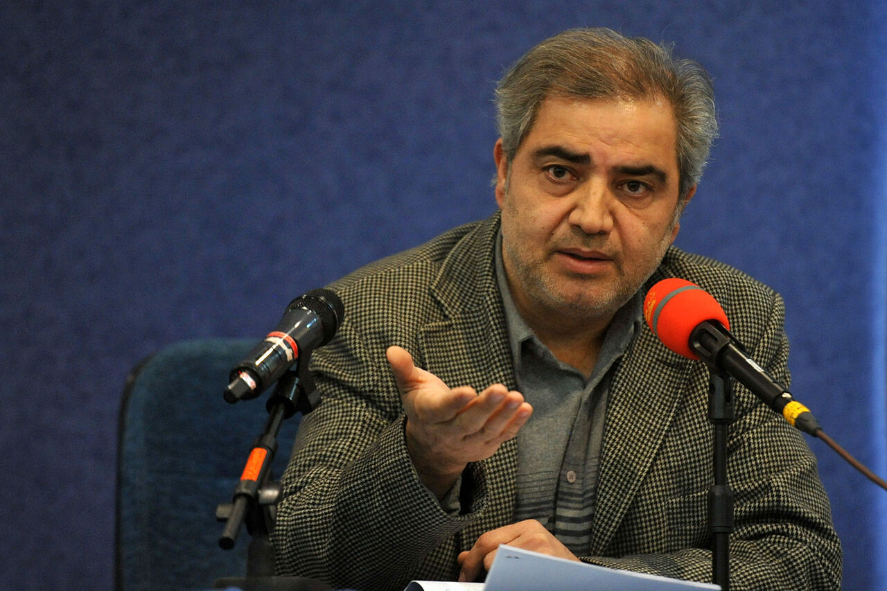 اتابک نادری: جشنواره فجر نمی تواند تنها جوابگوی نیازهای تئاتر کشور باشد