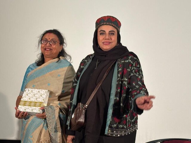 نرگس آبیار در هند