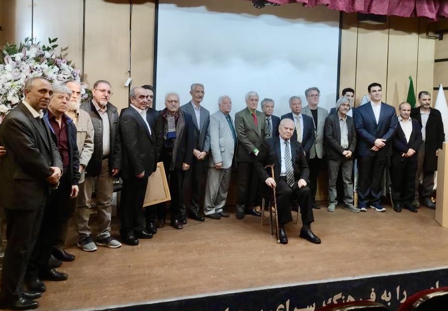 گرامی‌داشت ۷۰ سال نوازندگی و سازسازی حسن زادخیل