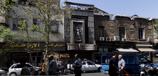 «لاله‌زار» صحنۀ جنگ نابرابر است