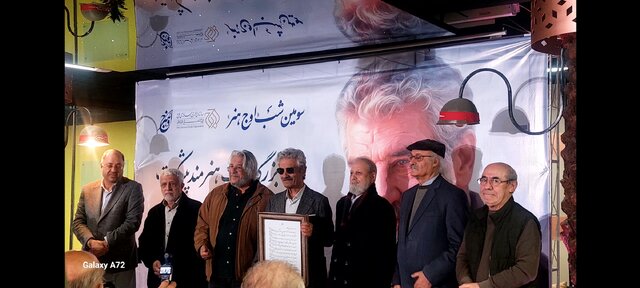 جعفر دهقان : درد دل زیاد است