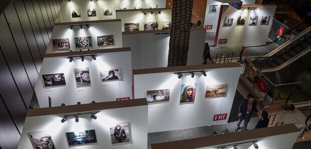 ۴۱ عکاس در «جهانی فجر» از صلح، ایستادگی و دفاع گفتند