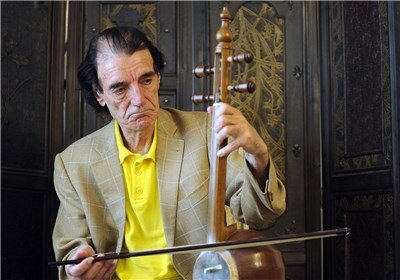 چهره ماندگار موسیقی لرستان در بیمارستان بستری شد