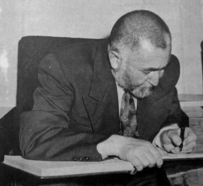 چهاردهم شهریور، زادروز استاد بدیع‌الزمان فروزانفر