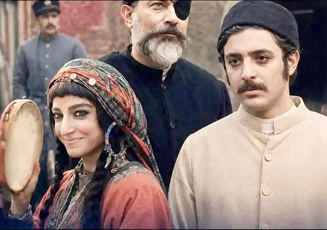 سریال سرخ و سیاه علی شادمانی پارسا پیروزفر