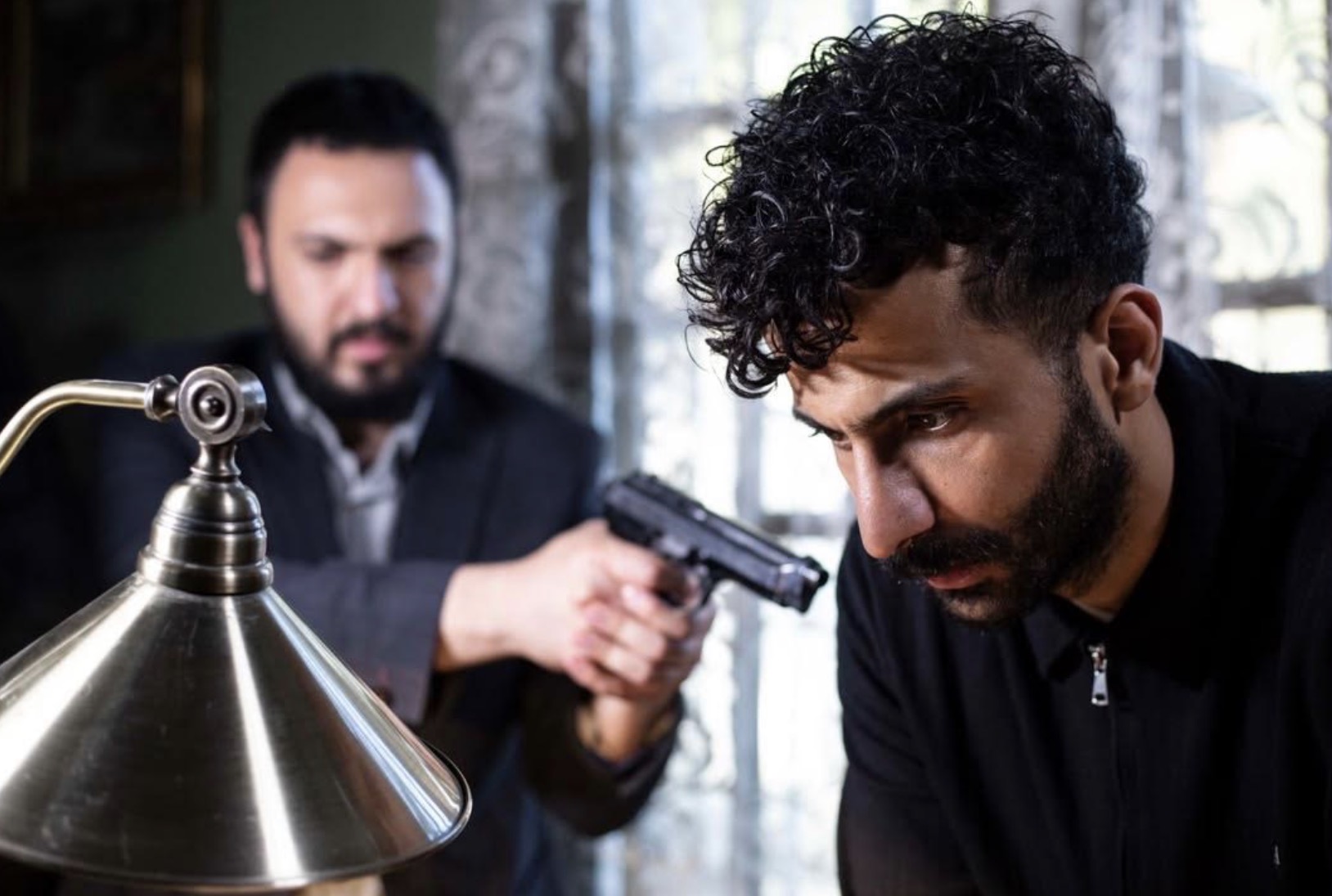 اکران «آن‌سوی آوار» از ۲۲ مهرماه در گروه هنر و تجربه